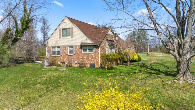 29 Quails Run Lane, West Liberty, KY 41472