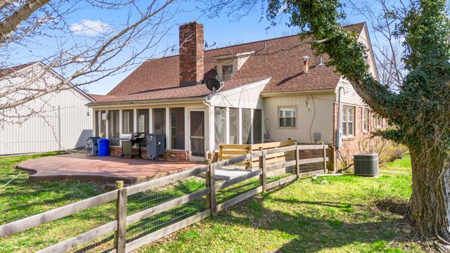 29 Quails Run Lane, West Liberty, KY 41472
