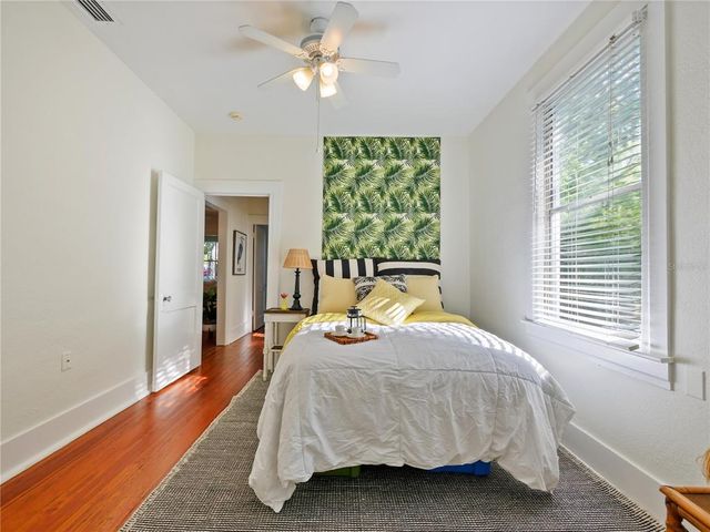 1000 ELMWOOD STREET, Orlando, FL 32801