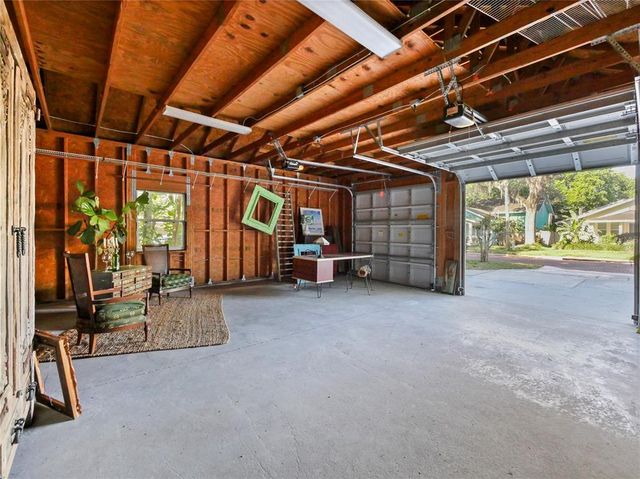 1000 ELMWOOD STREET, Orlando, FL 32801