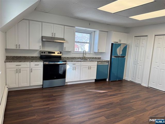 27 Lincoln Place 2, East Rutherford, NJ 07073