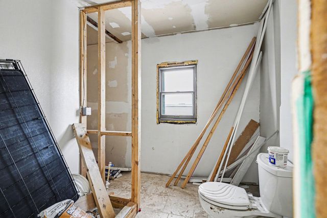 120 Highway Street, Battle Creek, MI 49014