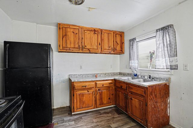 120 Highway Street, Battle Creek, MI 49014