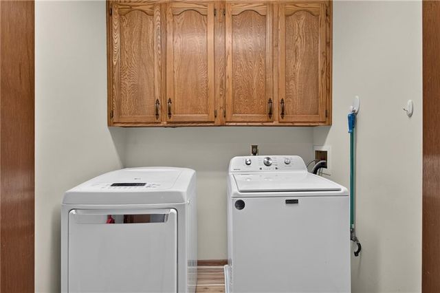 21801 S Martha Road, Peculiar, MO 64078