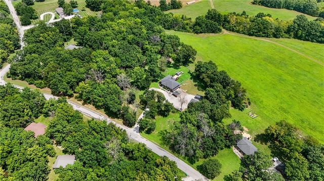 21801 S Martha Road, Peculiar, MO 64078