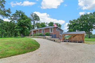 21801 S Martha Road, Peculiar, MO 64078
