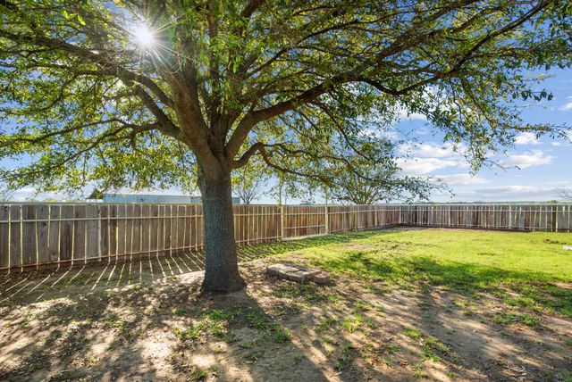 755 Hubbard Lane, Lipan, TX 76462