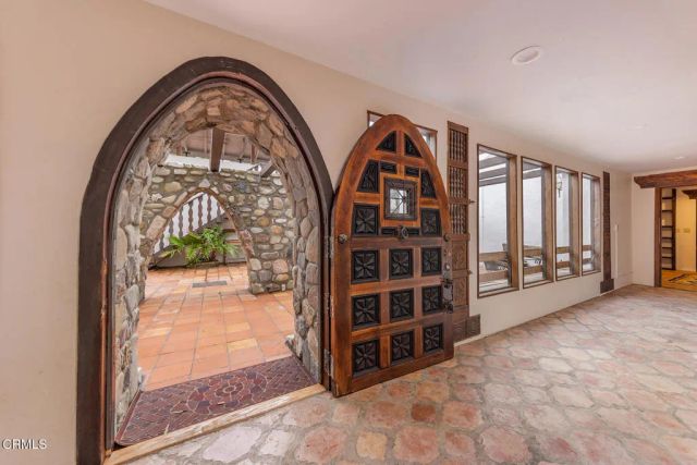 1519 Ayers Avenue, Ojai, CA 93023