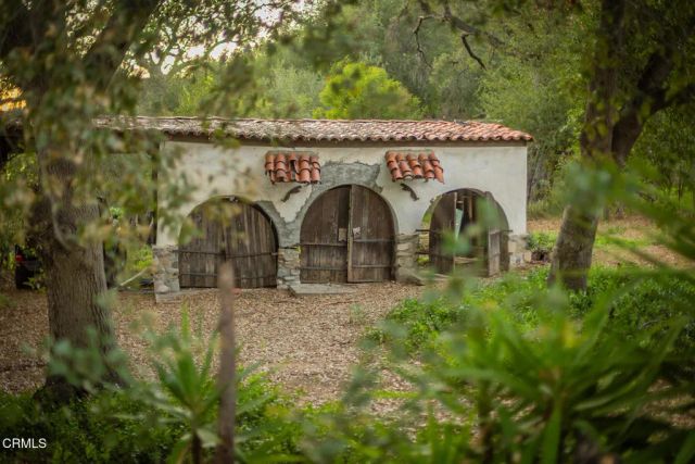 1519 Ayers Avenue, Ojai, CA 93023