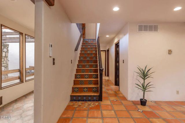 1519 Ayers Avenue, Ojai, CA 93023