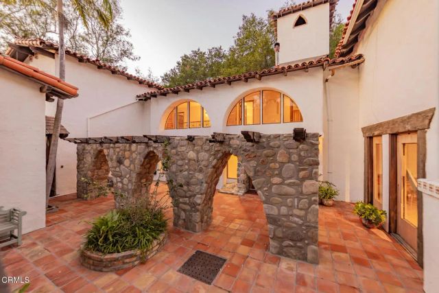1519 Ayers Avenue, Ojai, CA 93023