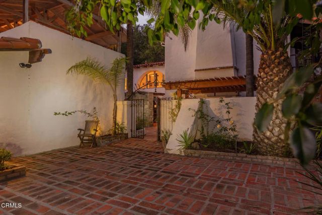 1519 Ayers Avenue, Ojai, CA 93023