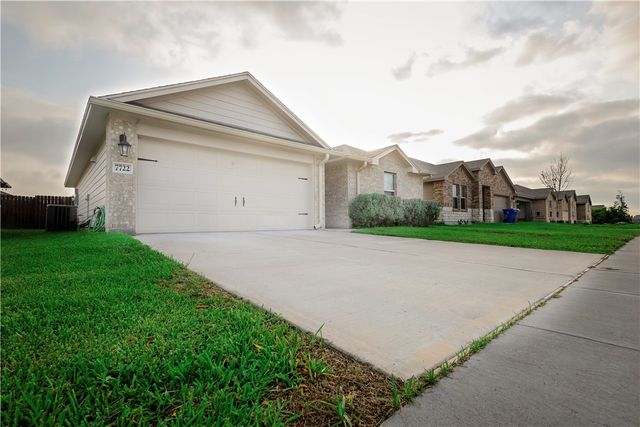7722 Lariat Toss Dr, Corpus Christi, TX 78414