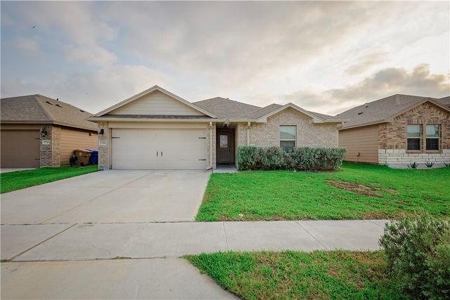 7722 Lariat Toss Dr, Corpus Christi, TX 78414