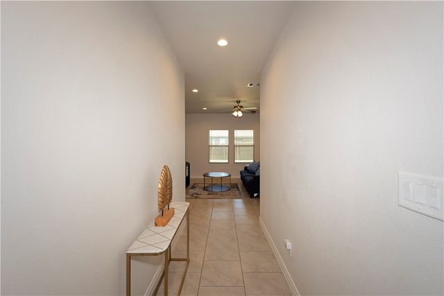 7722 Lariat Toss Dr, Corpus Christi, TX 78414