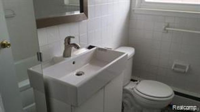 3224 Shenandoah Drive, Royal Oak, MI 48073