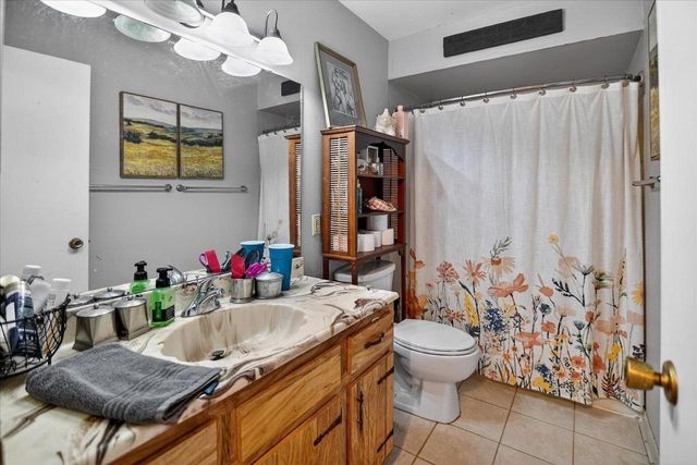 5218 Shorecrest Drive, Middleton, WI 53562