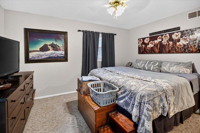 5218 Shorecrest Drive, Middleton, WI 53562