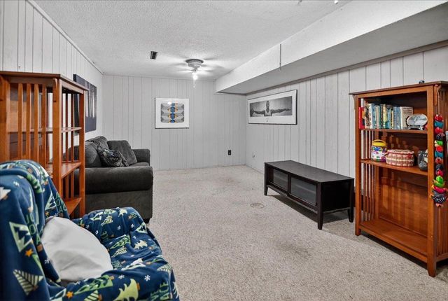 5218 Shorecrest Drive, Middleton, WI 53562