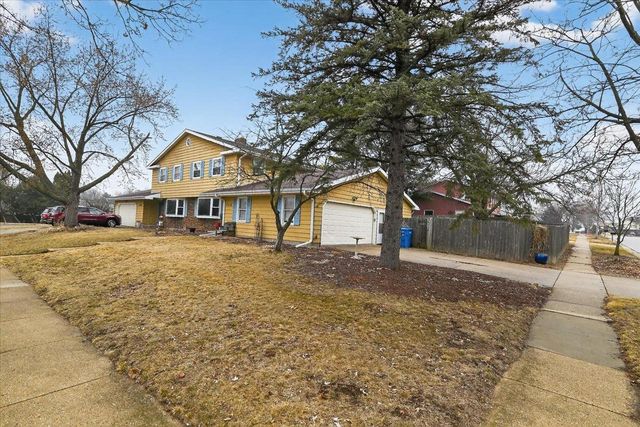 5218 Shorecrest Drive, Middleton, WI 53562