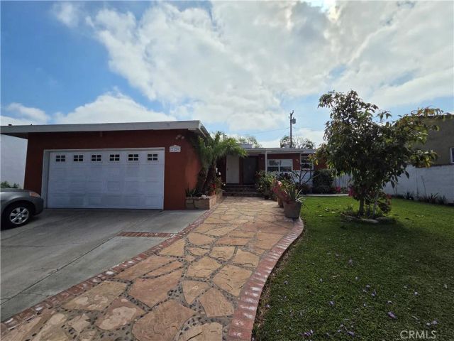 2129 N Poplar, Santa Ana, CA 92706