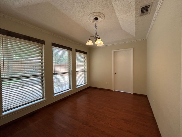7516 Woodhaven Drive, North Richland Hills, TX 76182