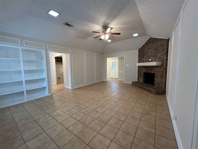 7516 Woodhaven Drive, North Richland Hills, TX 76182