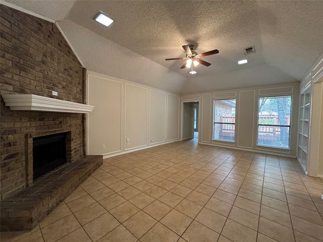 7516 Woodhaven Drive, North Richland Hills, TX 76182