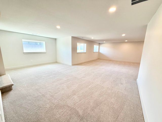 2259 S Chateau Ct, Wichita, KS 67207