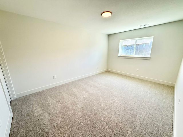 2259 S Chateau Ct, Wichita, KS 67207