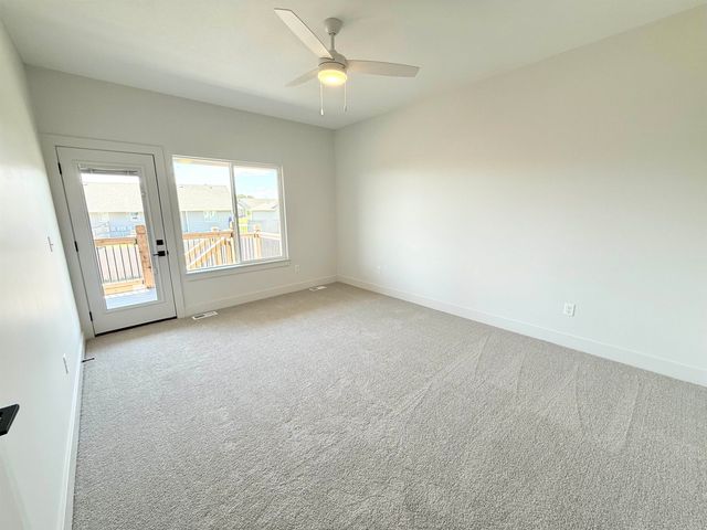 2259 S Chateau Ct, Wichita, KS 67207