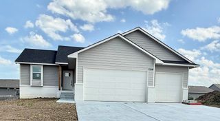 2259 S Chateau Ct, Wichita, KS 67207