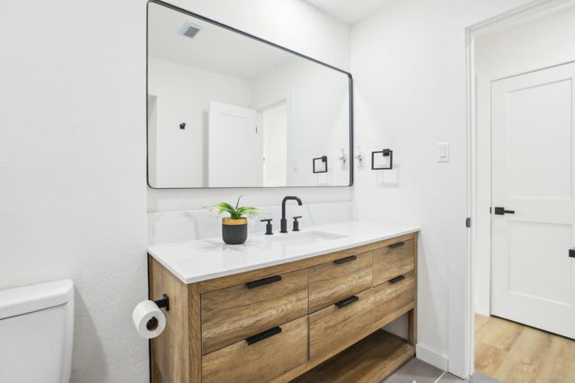 2104 Malvern Hill DR, Austin, TX 78745