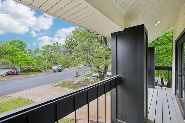 2104 Malvern Hill DR, Austin, TX 78745