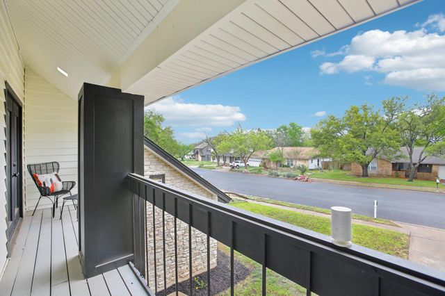 2104 Malvern Hill DR, Austin, TX 78745