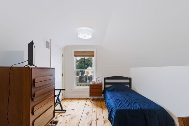 68 Milk St, Newburyport, MA 01950