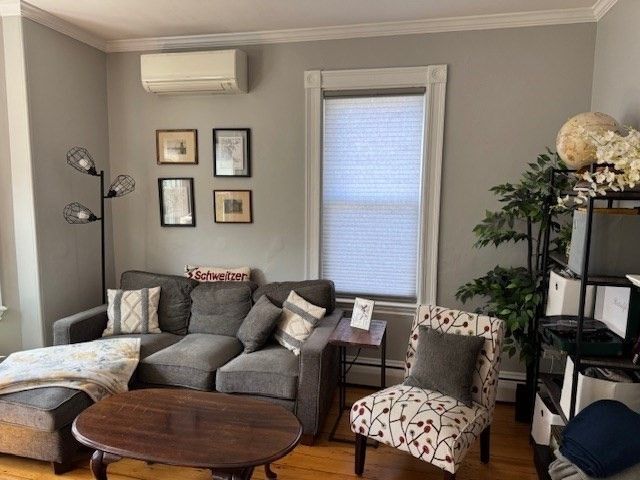 28 Goldsmith Road 02, Boston, MA 02130