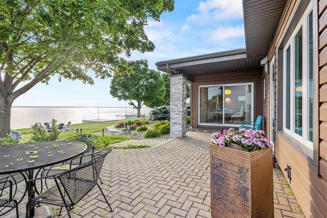 N5661 ROCKLAND BEACH ROAD, Hilbert, WI 54129