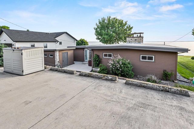 N5661 ROCKLAND BEACH ROAD, Hilbert, WI 54129