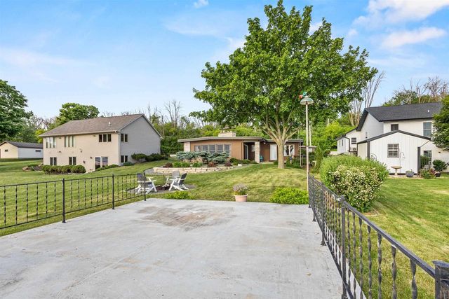 N5661 ROCKLAND BEACH ROAD, Hilbert, WI 54129