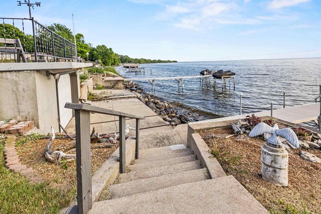 N5661 ROCKLAND BEACH ROAD, Hilbert, WI 54129
