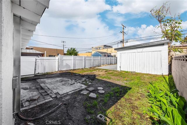 567 W Center, Pomona, CA 91768