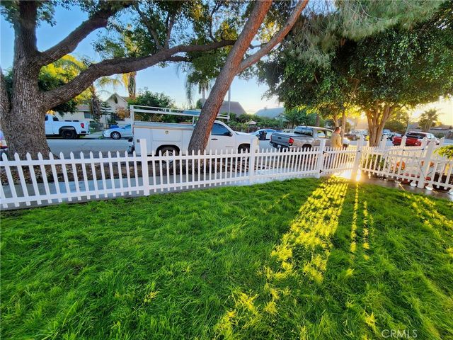 567 W Center, Pomona, CA 91768