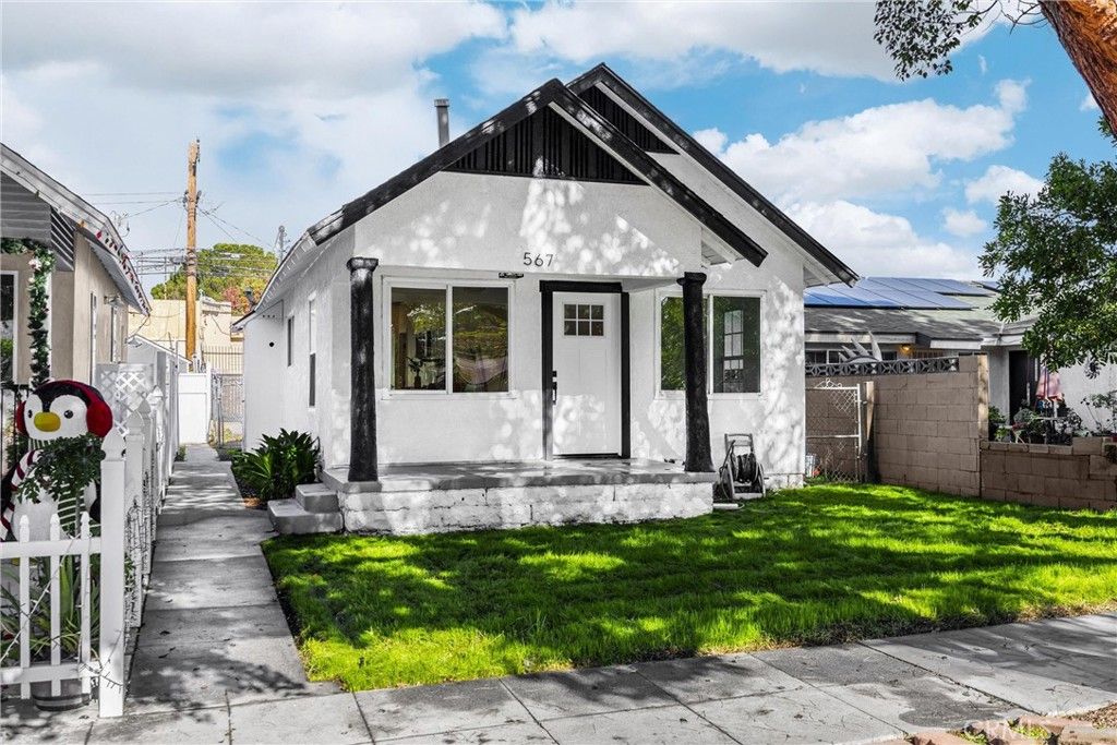 567 W Center, Pomona, CA 91768