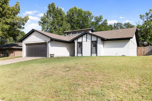 5009 Fairmount Drive, Arlington, TX 76017