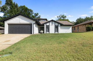5009 Fairmount Drive, Arlington, TX 76017