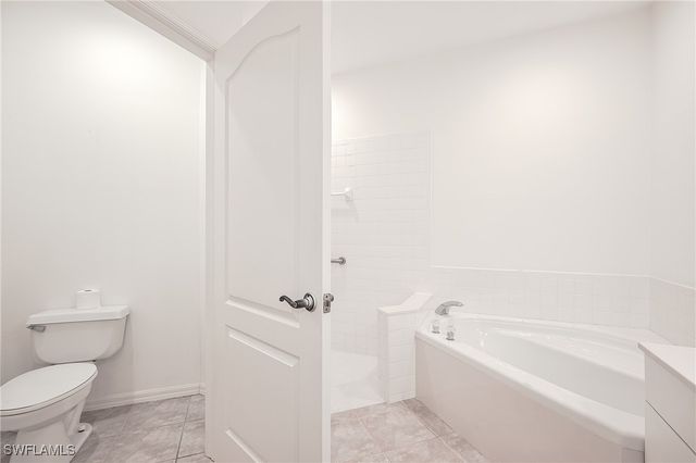 15161 Storrington PL F101, Naples, FL 34110