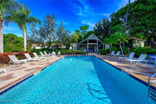 15161 Storrington PL F101, Naples, FL 34110