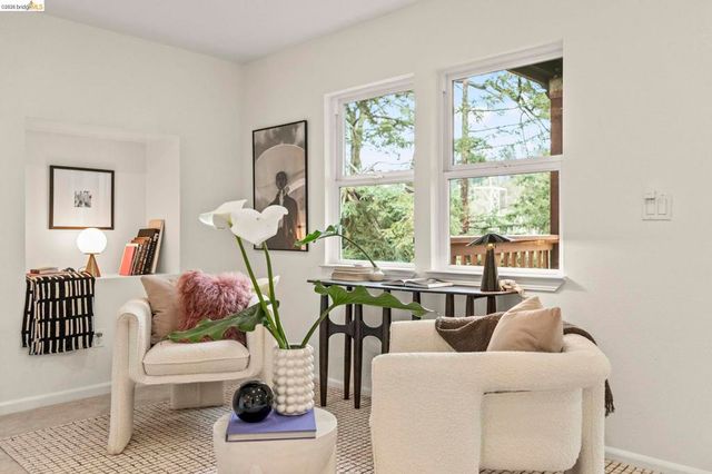 2 2 Cortez Ct, Oakland, CA 94611