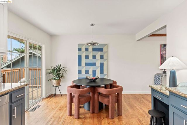 2 2 Cortez Ct, Oakland, CA 94611